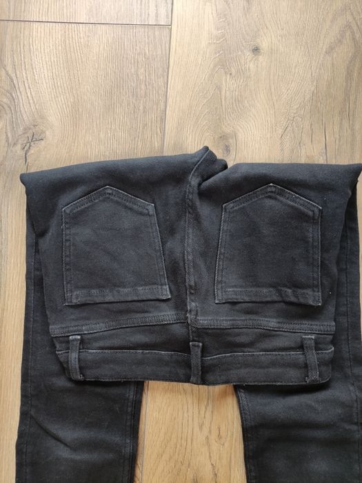 Spodnie jeansowe damskie czarne XS Reserved