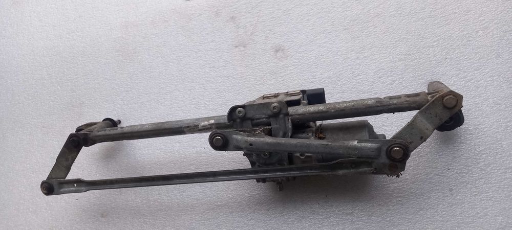 Mechanizm wycieraczek przód Volkswagen Golf V