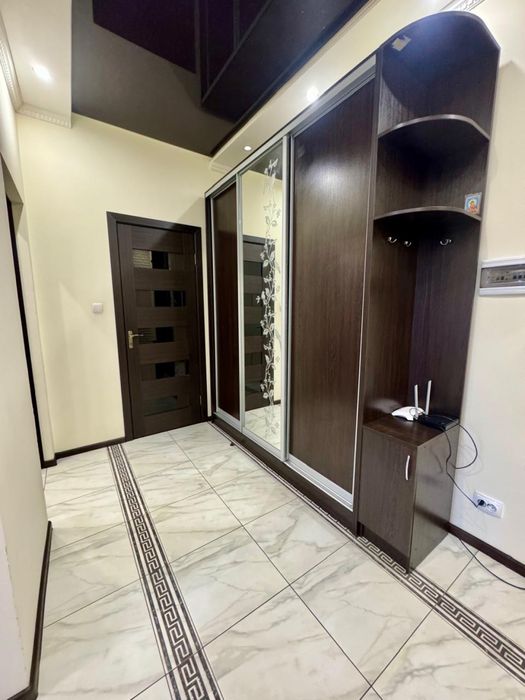 Оренда затишна 1-кімнатна квартира вул.Тлехаса Напроти Токіо