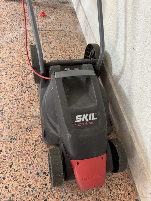 Maquina corta relva Skill 1300W