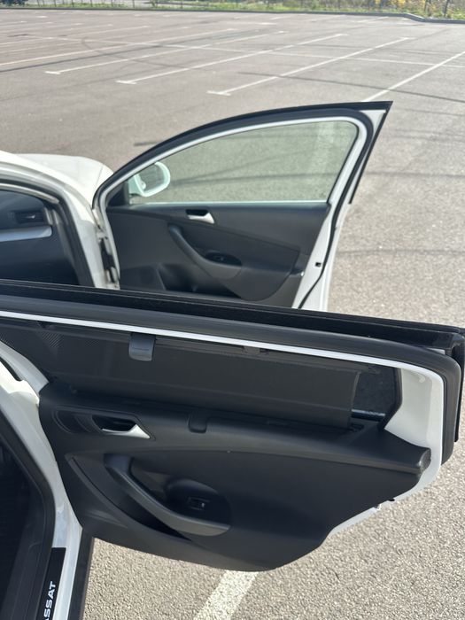 Volkswagen Passat B6 Автомат 2.0tdi