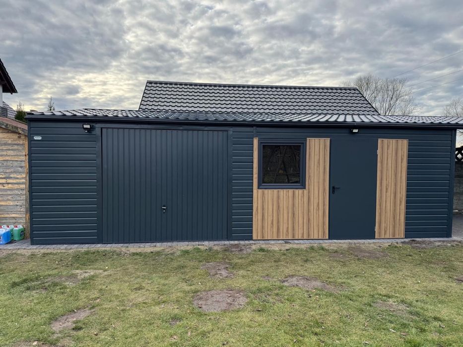 Garaż blaszany, garaż z płyty warstwowej, garaż modułowy RAPTUS