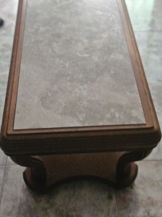 Mesa de centro com mármore