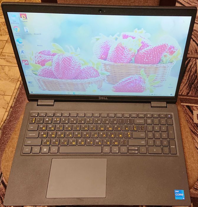 Dell /15,6"/i5-1135g7/SSD 256 Gb/Intel Iris/8 Gb DDR4/бат .5ч