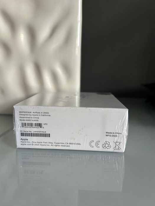 Słuchawki AirPods 4