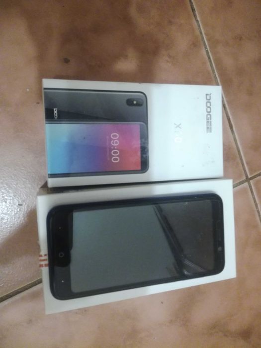 Продаж мобільних телефонів робочих і деякі на запчастини