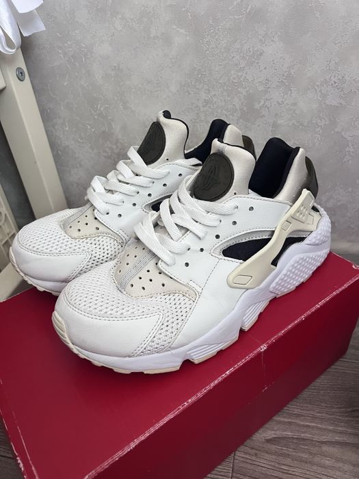 Nike Huarache 42,5 27см