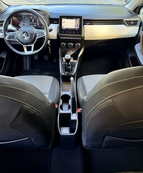 RENAULT CLIO 5 ano 2023