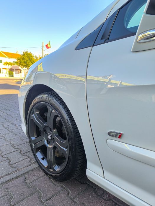 Peugeot 308 — fotografia 11