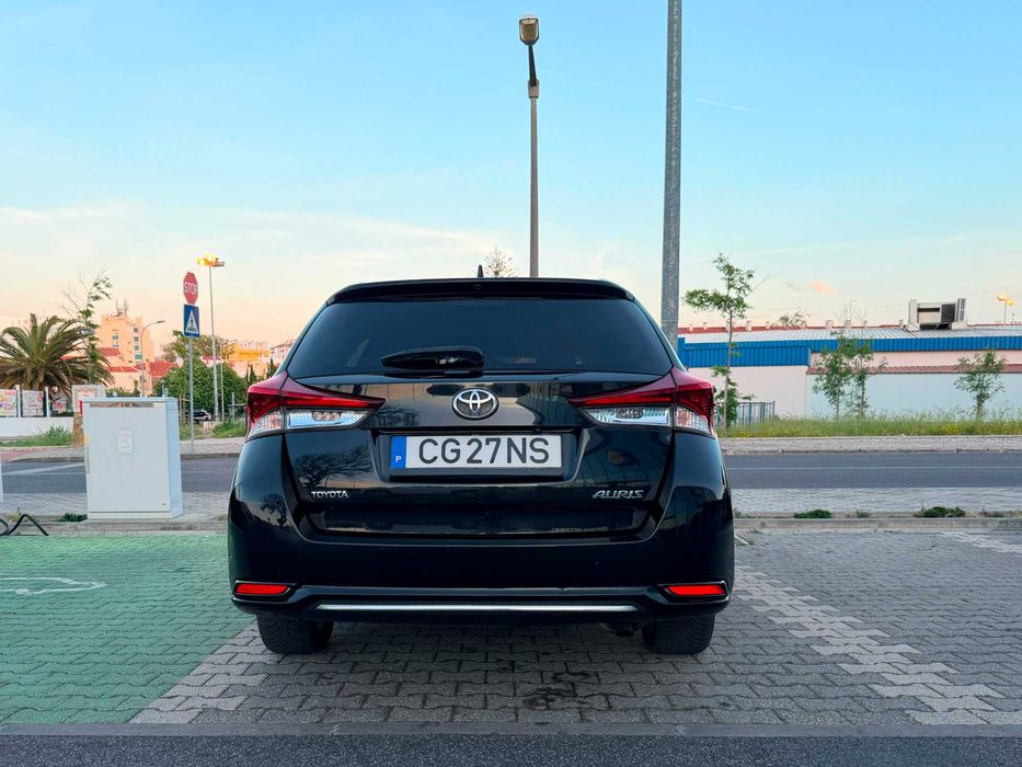 Toyota Auris Touring Sports 1.2 Turbo Design edition