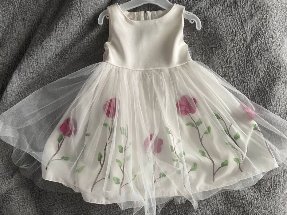 Детское нарядное платье на 2-3 годика