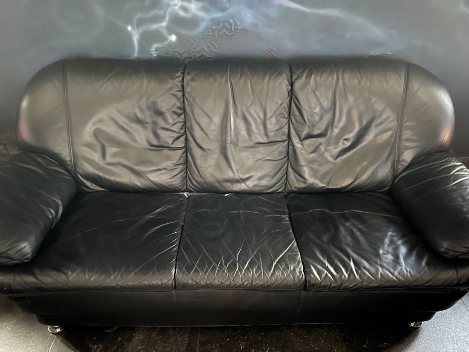 Продам шкіряний диван 3 ка