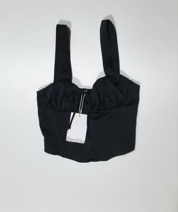 Krótki satynowy top Bershka roz. 36/S