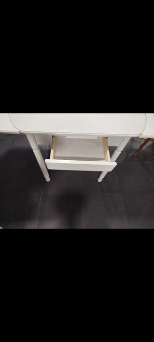 Mesa extensível branca