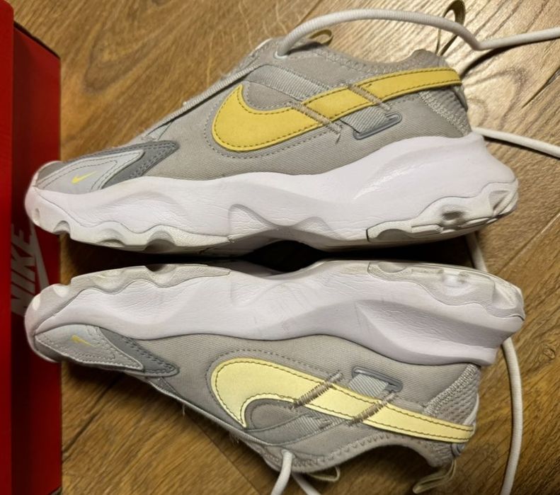 Sneakersy sportowe W Nike TC 7900 rozm. 36,5