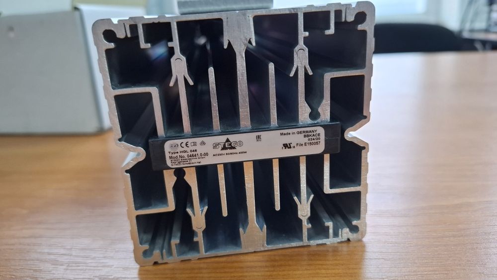 Промисловий обігрівач шаф, АКБ STEGO HGL 046 400W AC230V