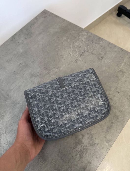 Жіноча сумка через плече