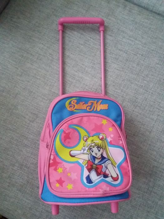 Рюкзак на колесиках с ручкой. Рюкзак школьный 1-4 класс