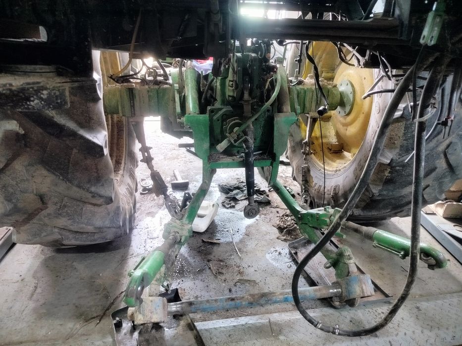 Запчастини john deere 3640 3040 3140 3350 3650 1640 2040 2650