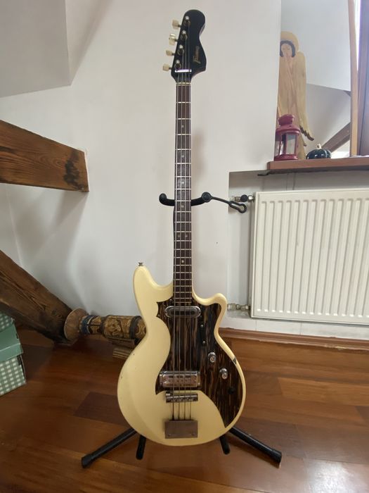 Framus Gitara Basowa