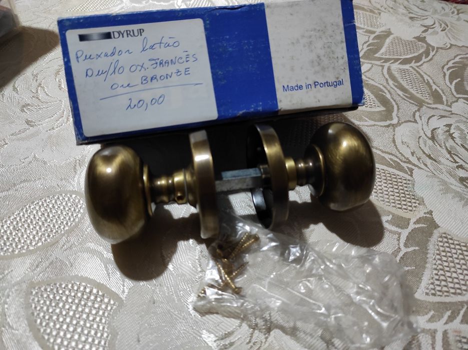 Puxadores porta/ fecho alavanca/ corrediças NOVOS