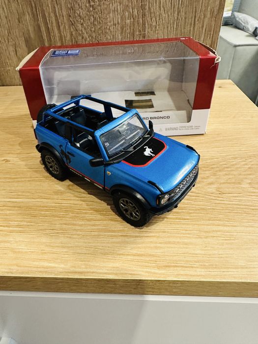 Металева машинка джип Kinsmart Ford Bronco