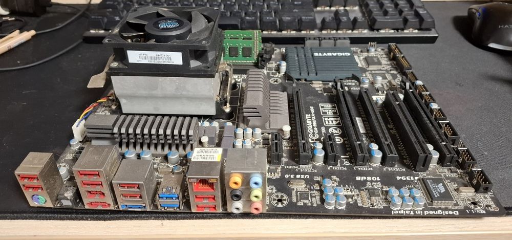 Комплект для майнинга материнка+проц+озу