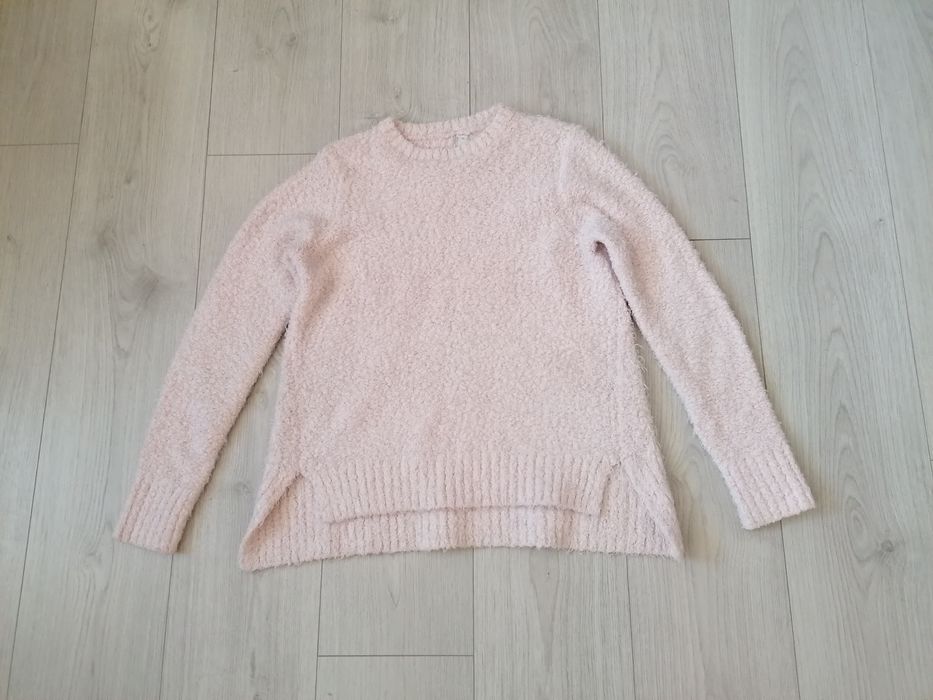 Ciepły sweter bardzo jasny róż
