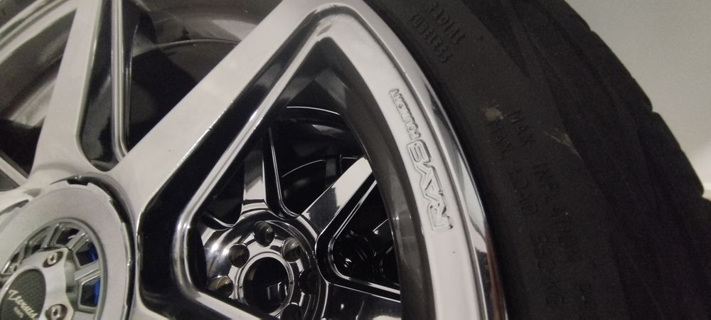 Jantes RAYS 17'' 4x114.3/ 4x100 c/pneus