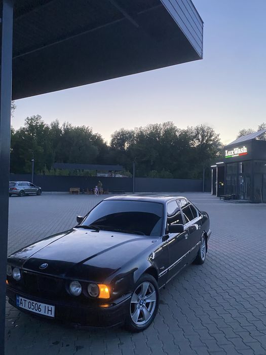 Bmw e34 м50б25.