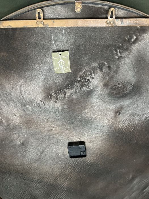 Grande relógio de parede