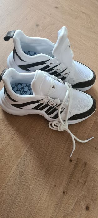Sneakersy louis vitton LV. Rozm.37 36
