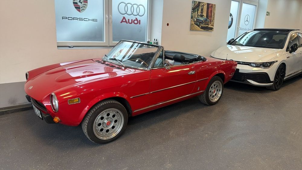 Fiat 124 Spider