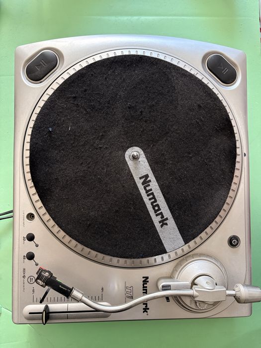 Numark TTUSB – Gira-discos / Turntable USB