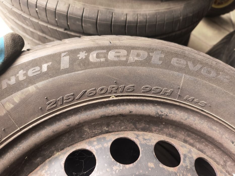215/60R16 Hankook 2022рік зимова пара