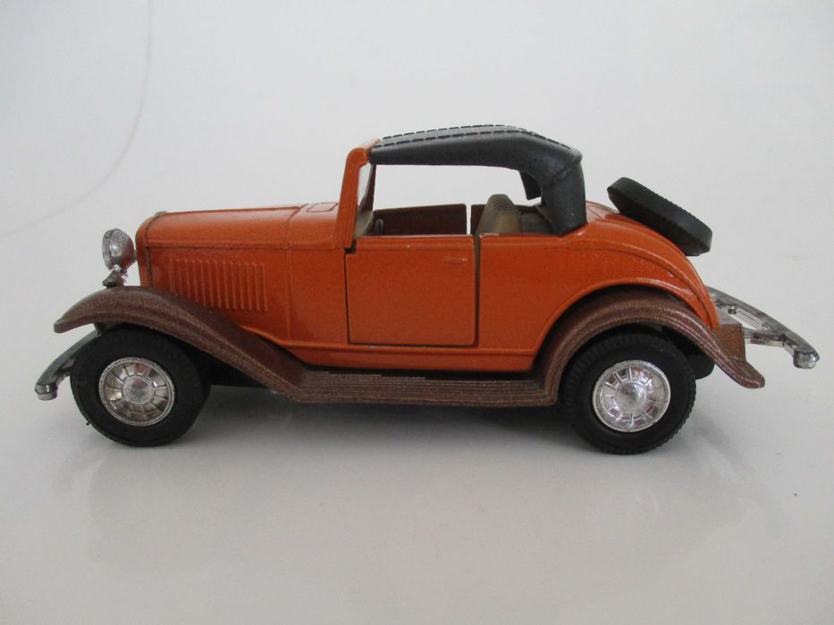 Carros miniaturas de coleção