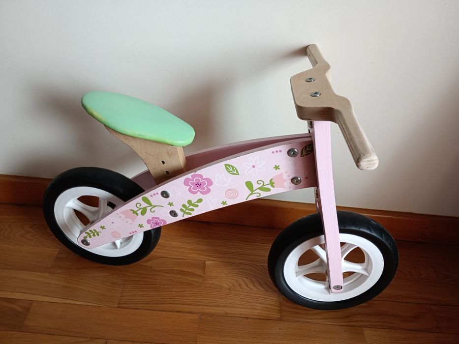 Bicicleta infantil de madeira