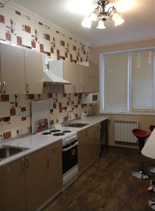 Продам 2-кімнатну квартиру з ремонтом! Центральний парк