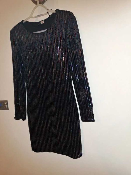 Cekinowa sukienka H&M rozm. 36
