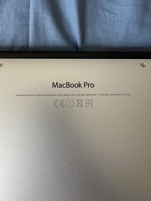 MacBook Pro 13 2015 / 16GB RAM / 256GB SSD / Bogaty Zestaw