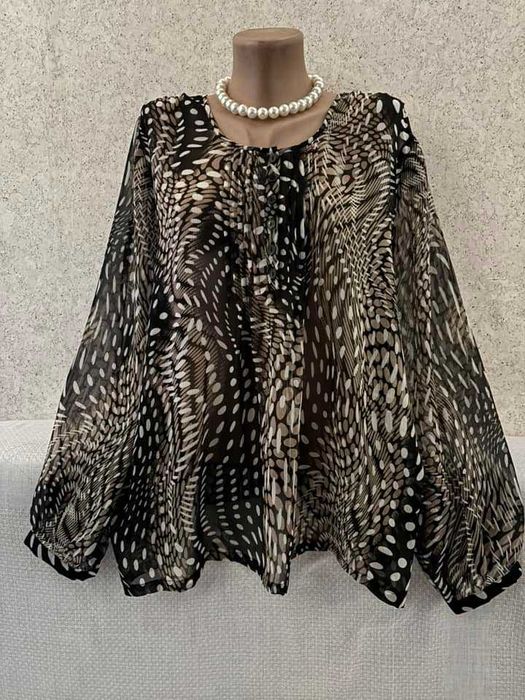 Блузки в горохи. Великі і середні розміри 54-68