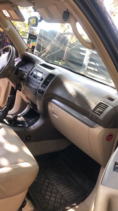 Торпедо,панель toyota land cruiser prado 120
