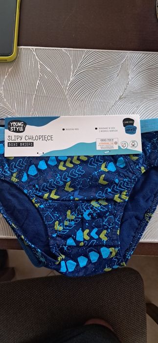 Sprzedam NOWE slipy chłopięce 9 sztuk