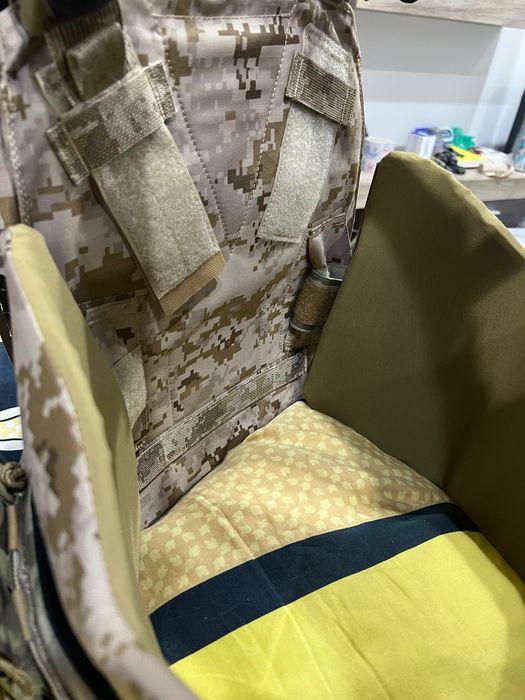 AOR1 AVS Creed original size large