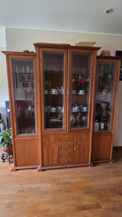 NOVO PREÇO Cristaleira cerejeira