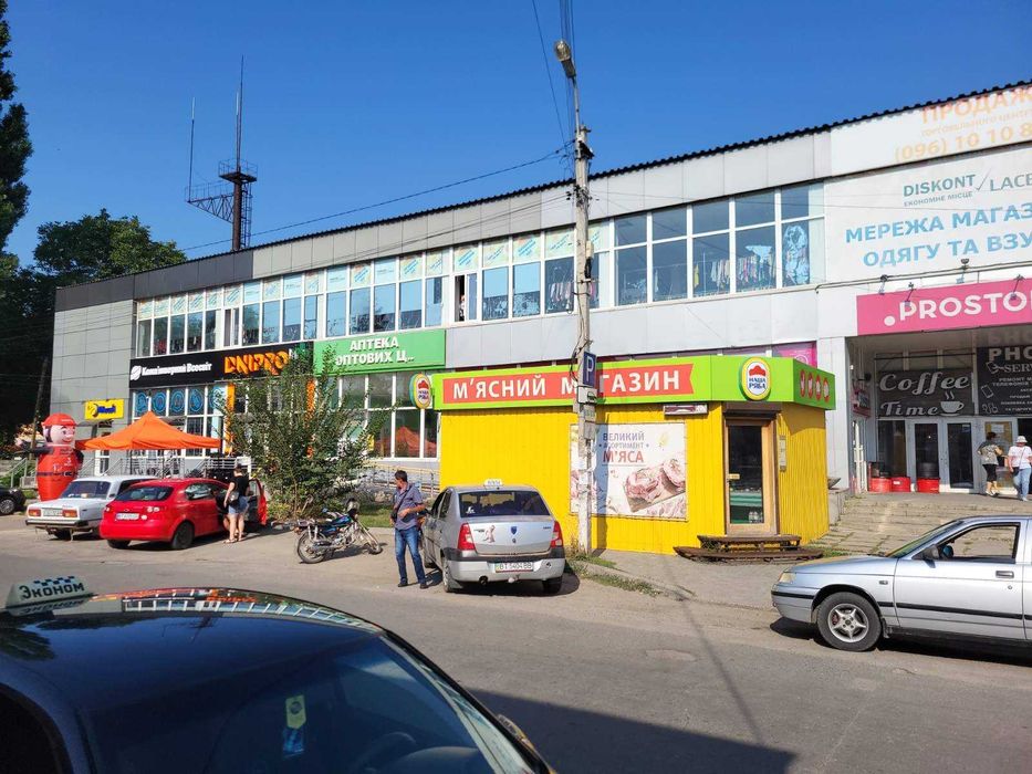 Фасад! Оренда приміщення 46,3 кв.м в ТЦ м. Апостолове, Центральна