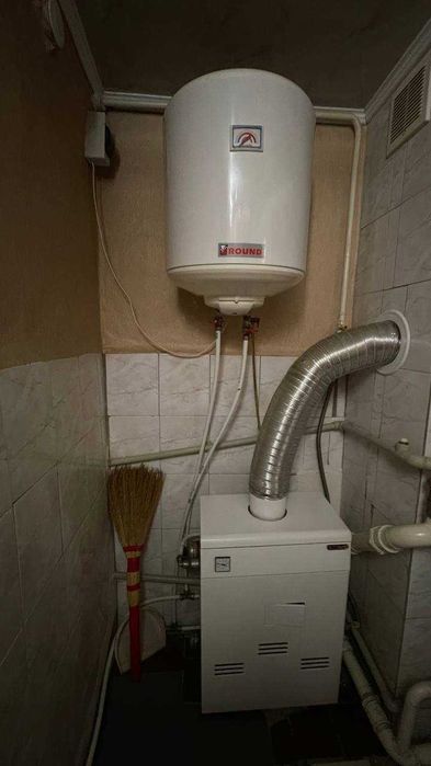 Продам будинок  99,2 м² з гаражем та власним подвір'ям.
