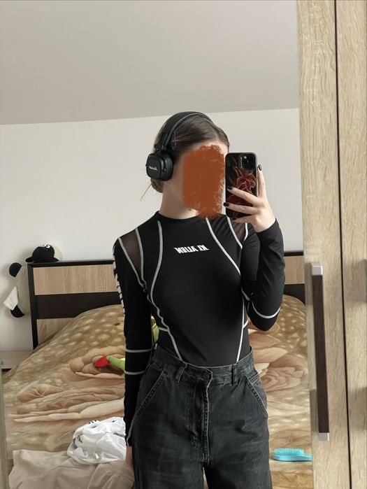 чорна кофта боді