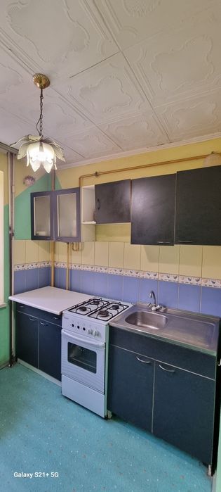 Гарна квартира на Таврійському.  Будинок цегла . Автономне опалення .