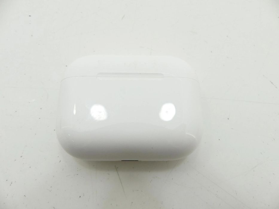 OUTLET Apple AirPods Pro 3 generacji etui MagSafe gwarancja Apple